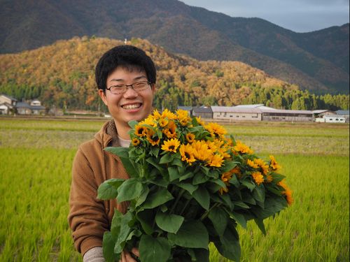 自然に溢れた南越前町での活動を経て、10個の複業暮らしを送るパーソナリティの中谷