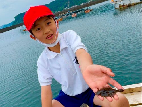 "ヒラメの放流体験"での1枚
