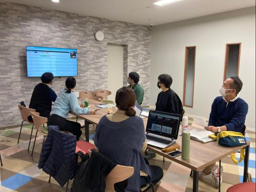 月１回の起業型ミーティング。ブレストや壁打ちをしています。