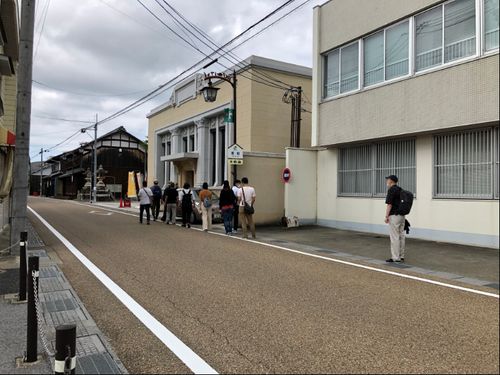 中山道を歩いているときの様子（「１day愛荘 」主催/愛荘町地域おこし協力隊）