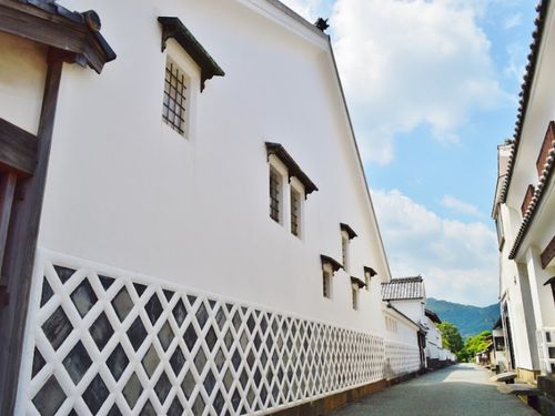 「古地図がそのまま使えるまち」と言われるほど、昔ながらの風景をのこす町並み。