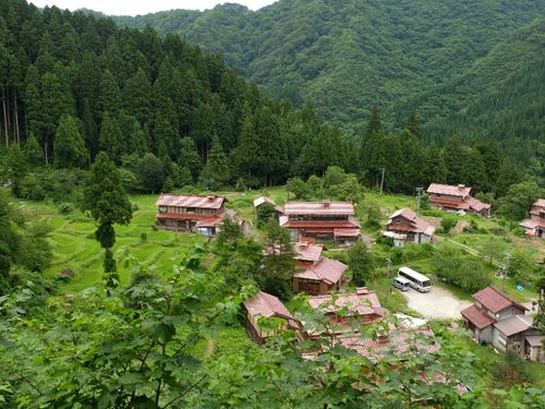 加賀市加賀東谷伝統的建造物群保存地区の大土集落