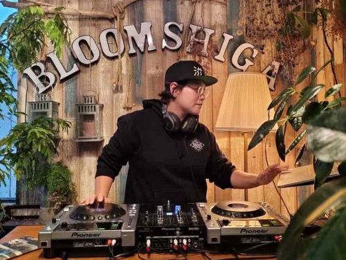 DJ初挑戦のもっちさん　