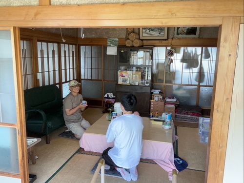 空き家の所有者の方に対しての相談対応の様子です。