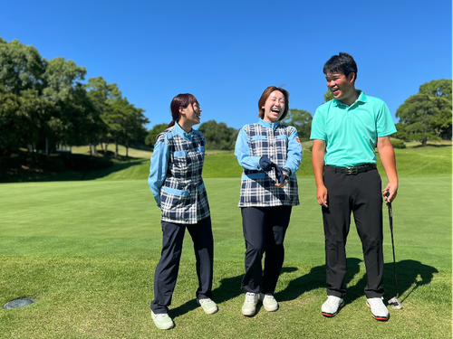 プレイヤーを楽しくサポートしています。