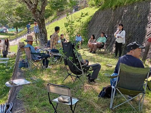 屋外でワークショップしたり