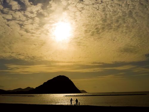 菊ヶ浜の夕日は絶景