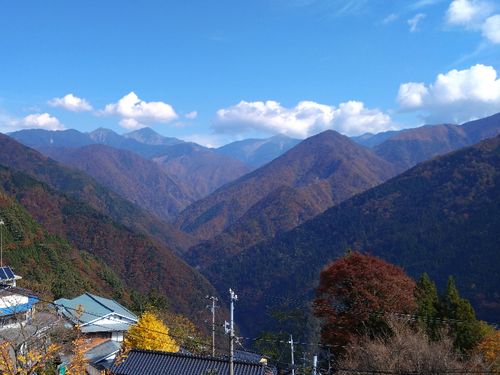 下栗の里からの眺め（伊那山脈と南アルプス）