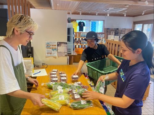 地元の商店に納品しています