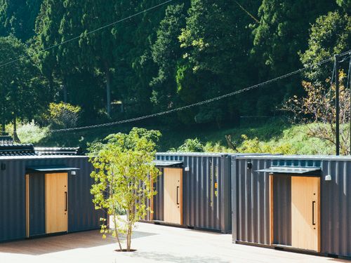 コンテナハウス事業「安全第一」を展開中（写真は宿泊施設）