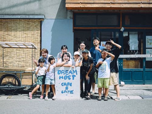 元協力隊が立ち上げた「暮らしの体験宿ひととき」には、町内外からいつも人が集まっています。