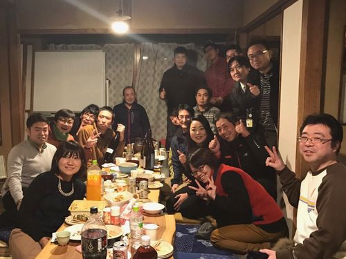 ある日の交流会。移住して友達もたくさんできました！