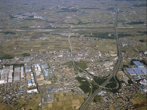 名神高速道路八日市インターから京阪神へ！
