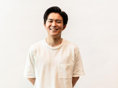 アルムナス株式会社　 名智 伸明　様