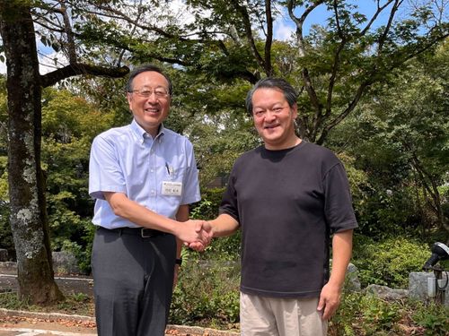 当社経由で仕事と暮らしを変えた河村氏（写真左）と（株）時之栖 庄司代表  