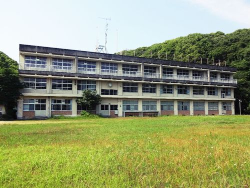 みませ学舎。この施設を活用して新たな魅力を生み出しましょう！