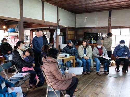 昨年の開催のようす(冬)　移住者宅で交流会