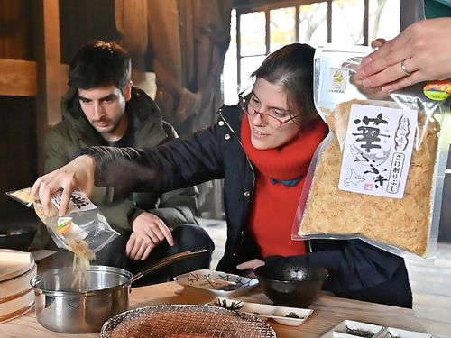 鮭茶漬けづくり体験
