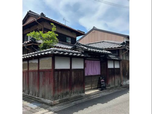 会場の「トウザン荘」