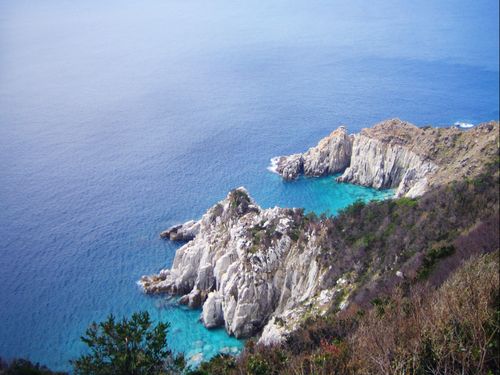 沖の島名所【白岩岬】
