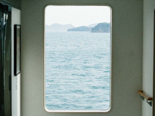 港近くなので、直島、小豆島、男木島、女木島、豊島など、様々な島へのアクセスが抜群です
