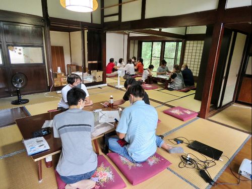 住民と学生が一緒になり、様々なアイデアを出し合いました