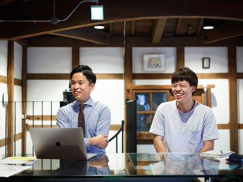 従業員インタビューや交流会で、具体的な「働く」が知れます。