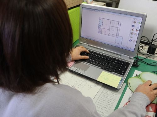 空き家バンク物件登録作業の様子