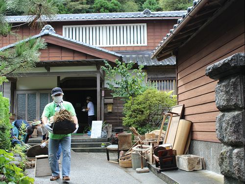 「大蔵ざらえ」は作家・地元住民・サポーターを巻き込む一大プロジェクト。