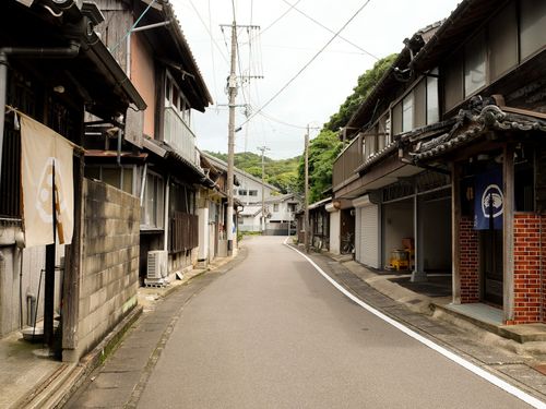 宿場町の面影が残る中町通り。「おおたや」は中町通りにあります。