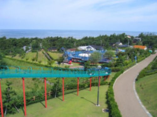 県内一長い滑り台