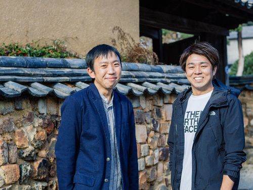 有田町の担当の志賀さん（左）と正司さん（右）。二人ともとっても優しいです！