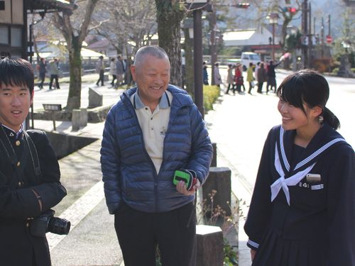 まち全体が学びの場　地域の人が先生