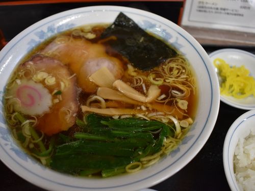 白河市には100店舗以上、白河ラーメン！