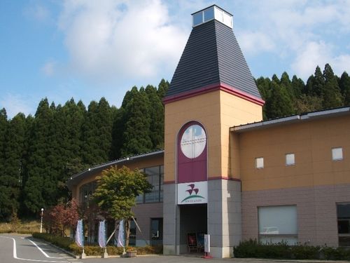 五ヶ瀬町産ブドウ100％のワイン醸造所「五ヶ瀬ワイナリー」