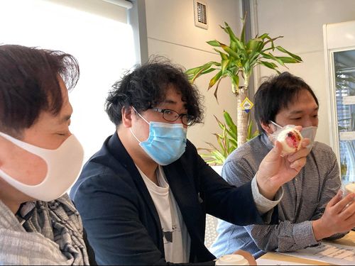 三陸情熱界隈　特産品を持ち寄っての打ち合わせ