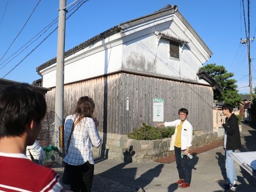 ミサキノまちあるき（路地裏等普段通らない場所を巡るイベント）