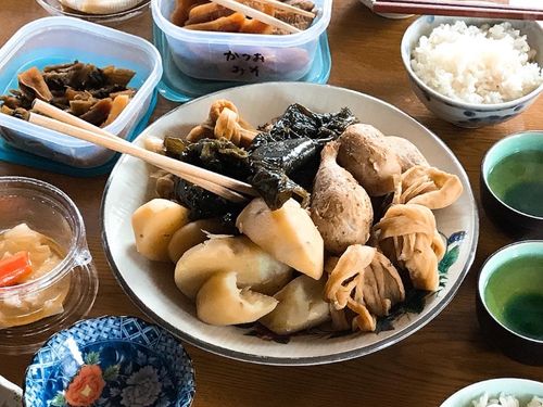 仕事で伺った先でいただいたお煮しめ