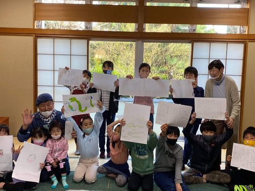 合宿形式でも行われる子ども作文教室