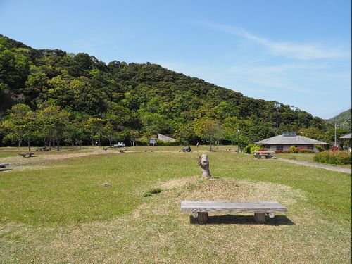 キャンプ場