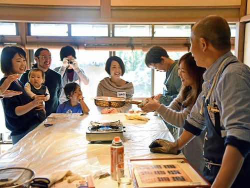 リノベーションした「村井邸」にて行われたイベント「コーヒー生豆　焙煎・ハンドドリップ講座」