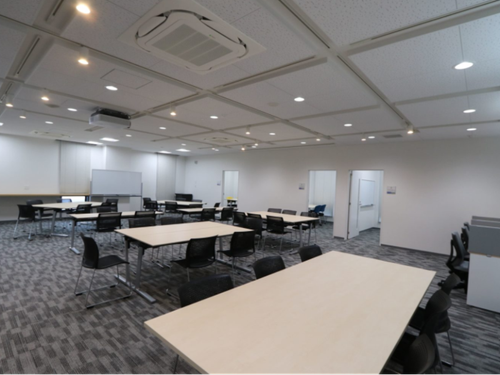 「ナビフル」創業準備から協議の場・交流の場・情報発信の場です。