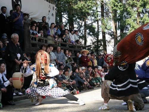 100以上の集落で継承される伝統芸能「鬼太鼓」