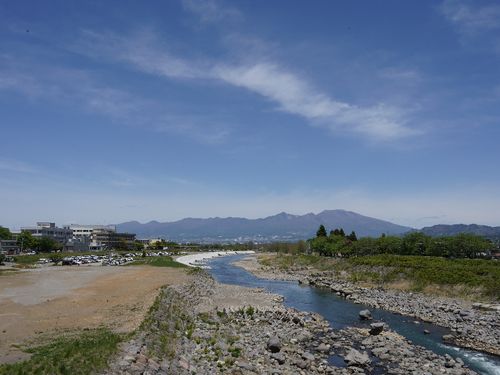 仕事に煮詰まったら、団地すぐ近くの自然で気分転換も良し！