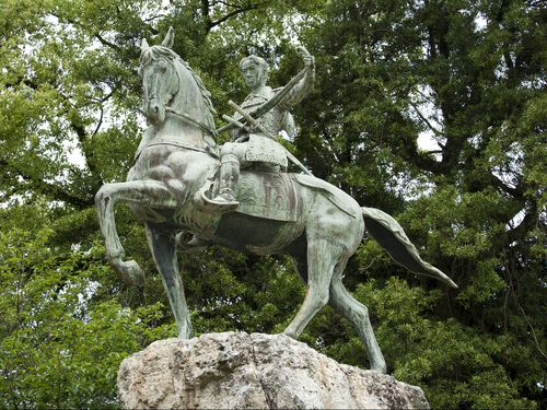 高杉晋作像に高杉晋作が騎兵隊を率いて挙兵した功山寺でキュン☆