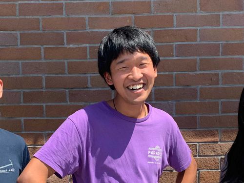 【1部登壇者】 第５期シモカワベアーズ：安部晋平 大学在学中にニューシネマパラダイスで働くことを夢見て、ニュージーランドの映画館で働く。2021年５月に５人目のシモカワベアーズとして着任し、映画館の完成を目指して活動を開始したところ。まずは、宝探しのようにその時その場所に会う映画を選んで上映していきます。トレジャーハンターと呼んでください。