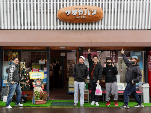 昨年度の様子。あの有名なサラダパンのお店の中を覗きました！