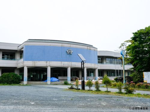廃校になった宿戸中学校（しゅくのへ）
