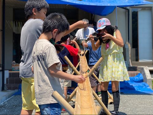 永井さん主催の流しそうめんイベント。毎月1回程度、子ども食堂を開催しています。