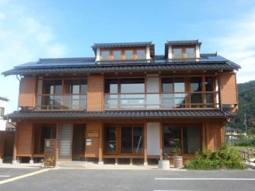 ＜エコハウス外観＞木造2階建、延床面積165.39㎡（1階：89.12㎡、2階：76.27㎡）